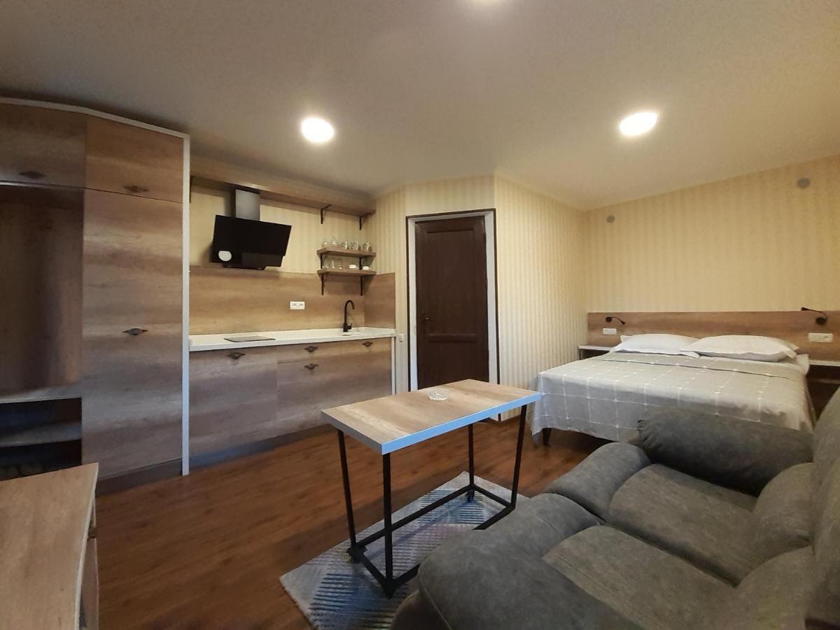 Apartment Borjomi, Erekle Street, 21A ภายนอก รูปภาพ