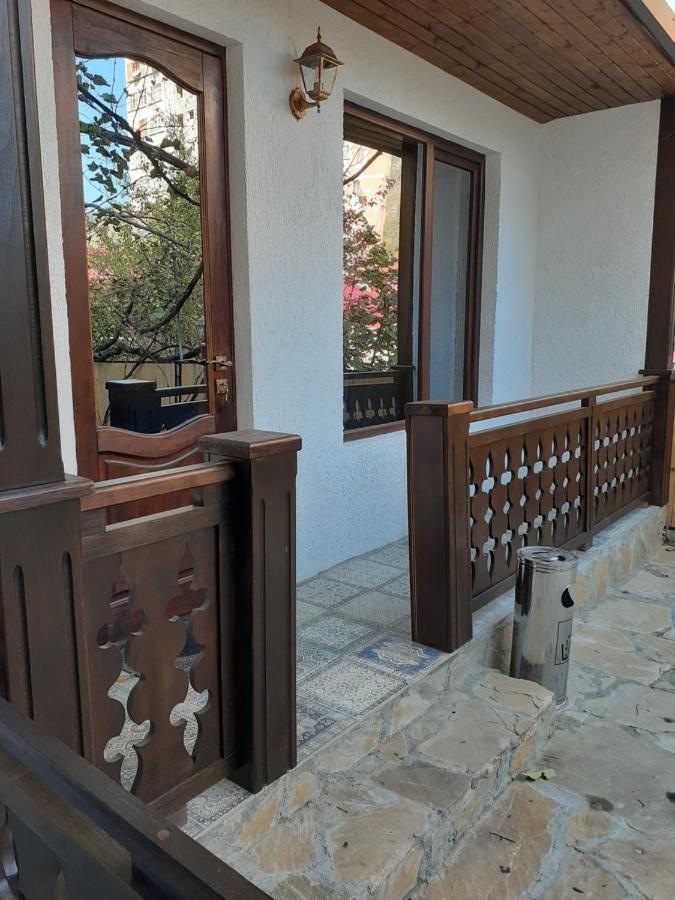 Apartment Borjomi, Erekle Street, 21A ภายนอก รูปภาพ